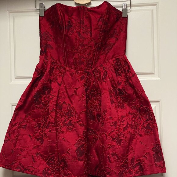 NWOT Revolve Corset Dress XS Embroidered - Picture 7 of 10